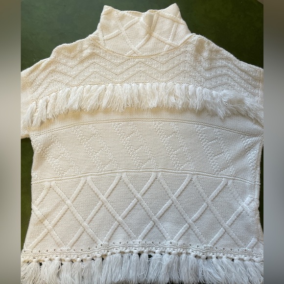 Ivory fringe knit sweater - Picture 2 of 3